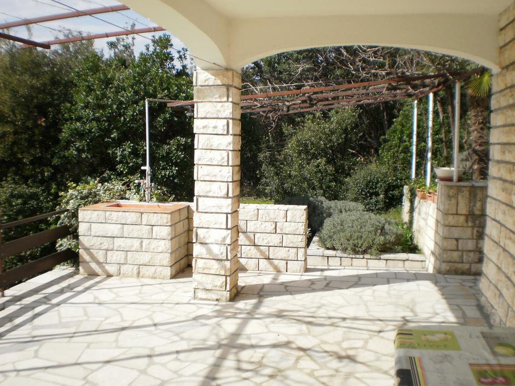 Apartments Pinezic Martinšćica エクステリア 写真